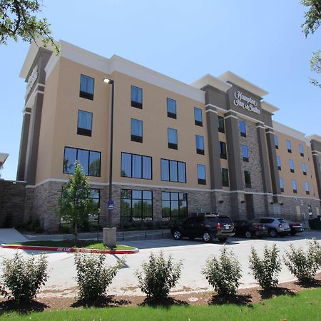 Hampton Inn & Suites Dallas Market Center Екстер'єр фото